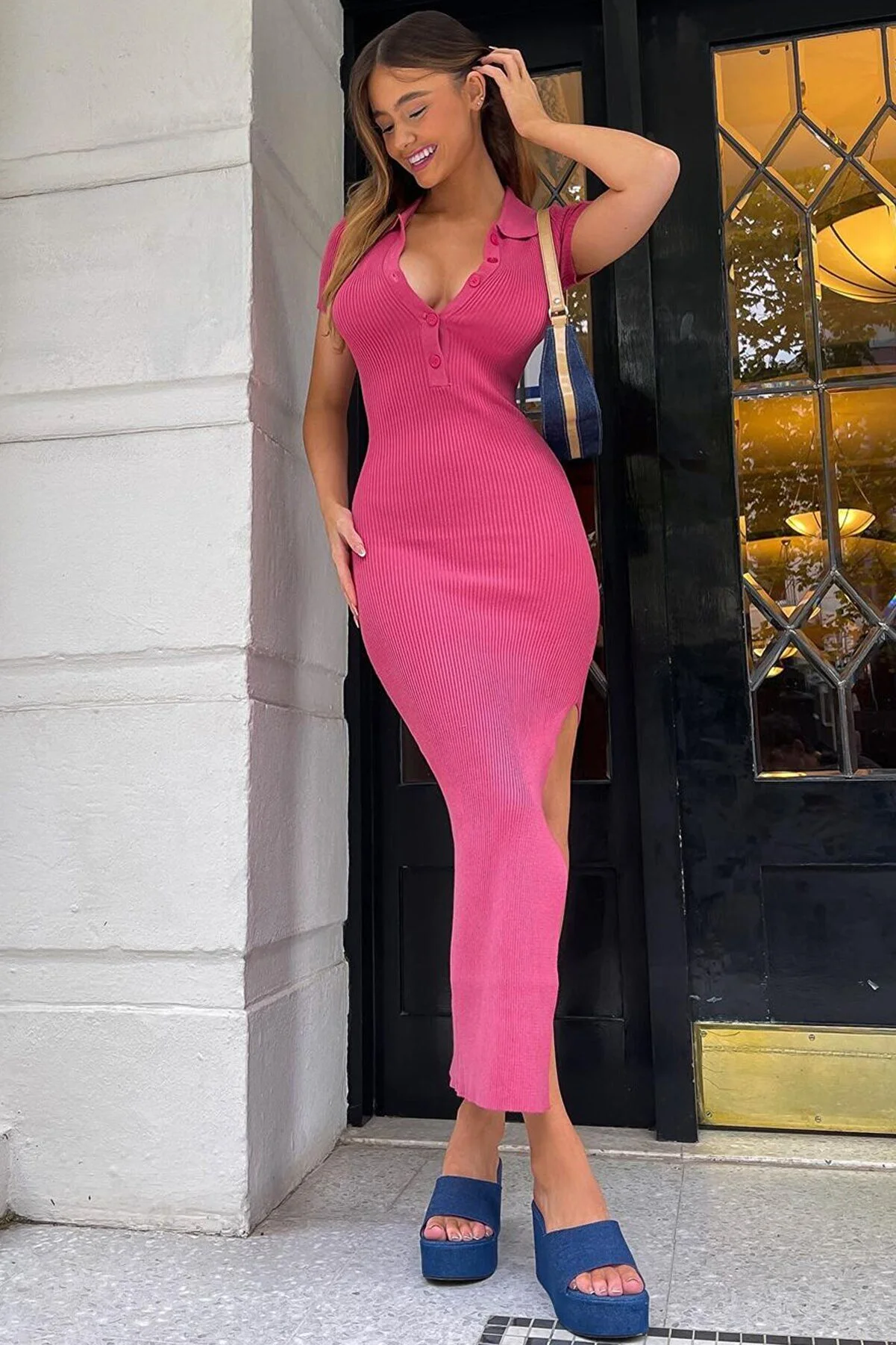 Madmext  Rosa Damen-Strickkleid mit seitlichem Schlitz und Polokragen Mg1480