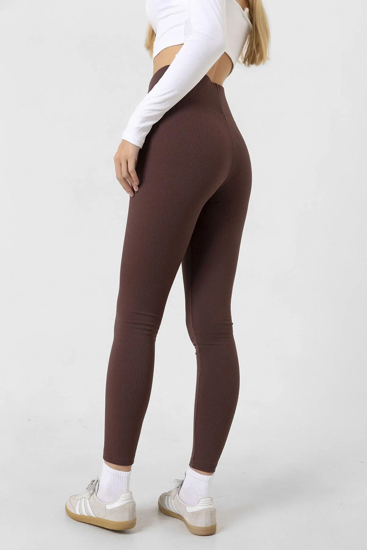 Domoda  Braune Fleece-Innenseite, elastisch, erhöht, gerippt, geraffte Interlock-Winterstrick-Leggings @verona
