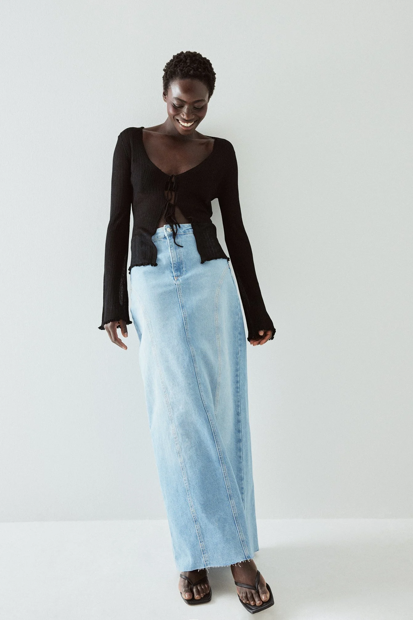 Recycelter Maxirock aus Denim