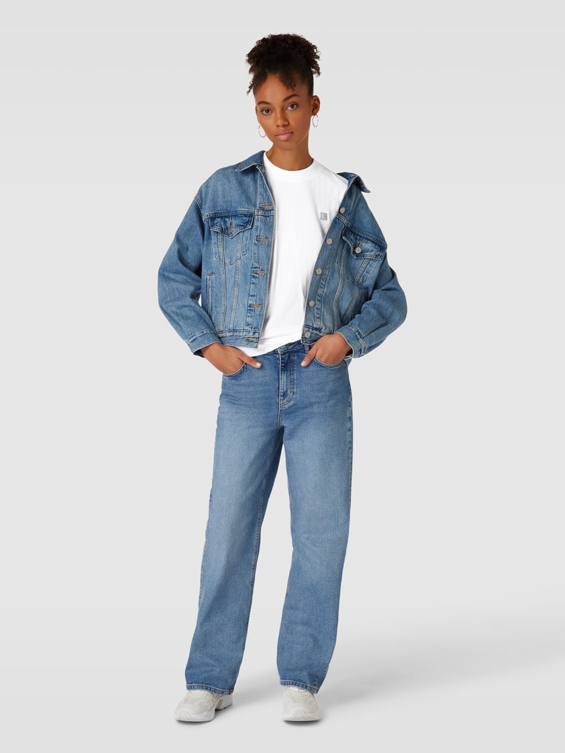 Oversized T-Shirt mit Rundhalsausschnitt in weiss