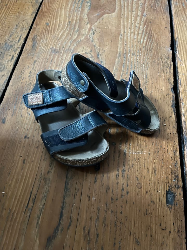 KAVAT Leder-Sandalen in Blau günstig kaufen 25