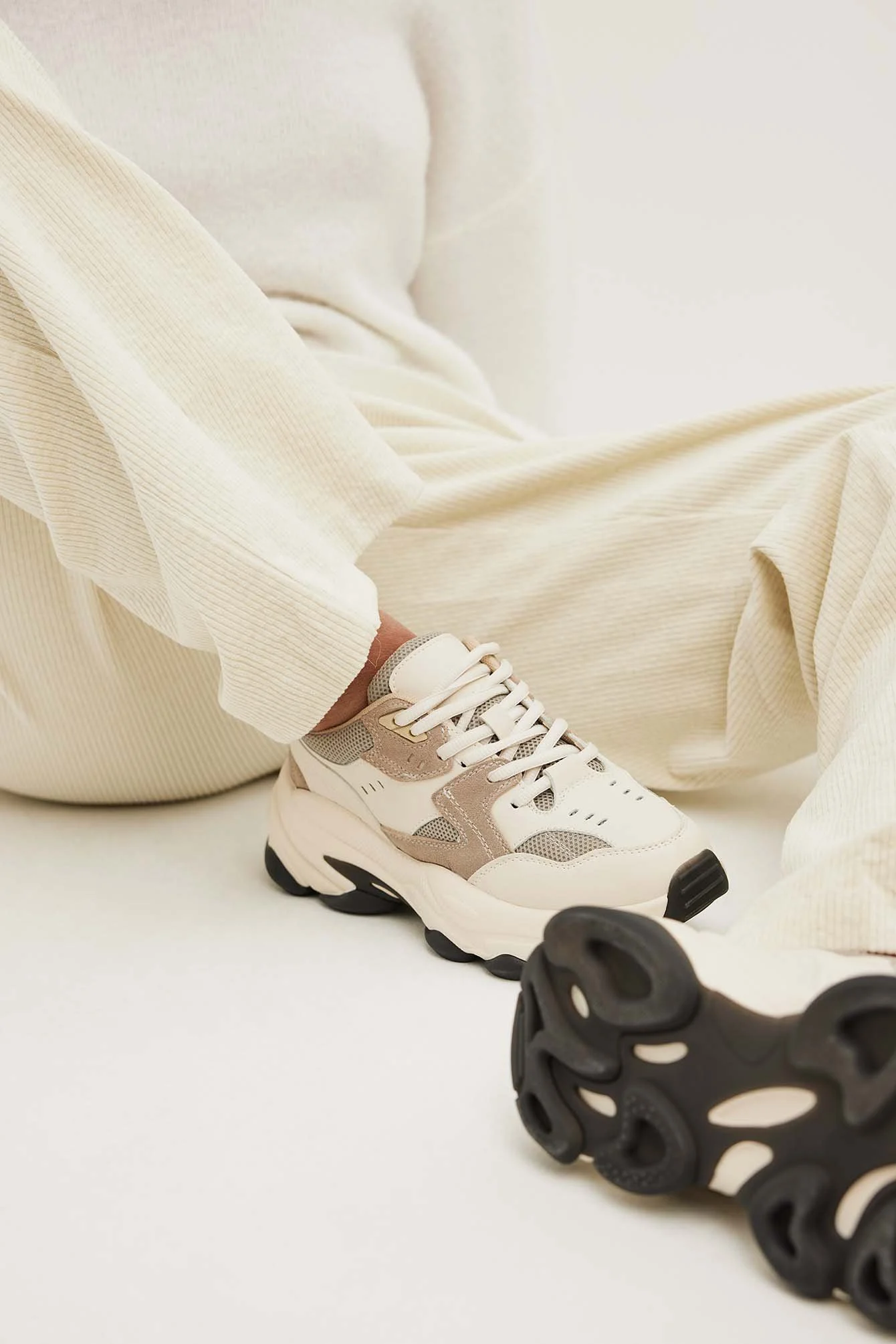 Sportschuhe mit Bubble-Sohle