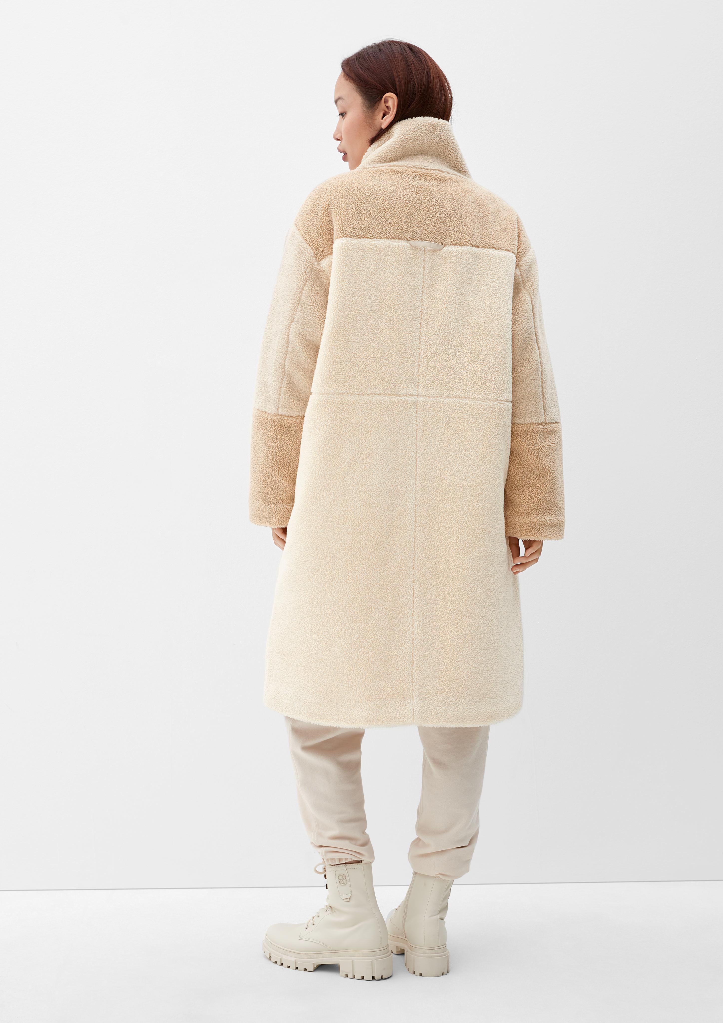 Mantel aus Teddy-Plüsch  2117380-8100