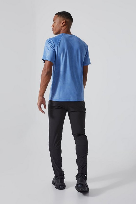 Man Active Camouflage Raglan Performance T-Shirt