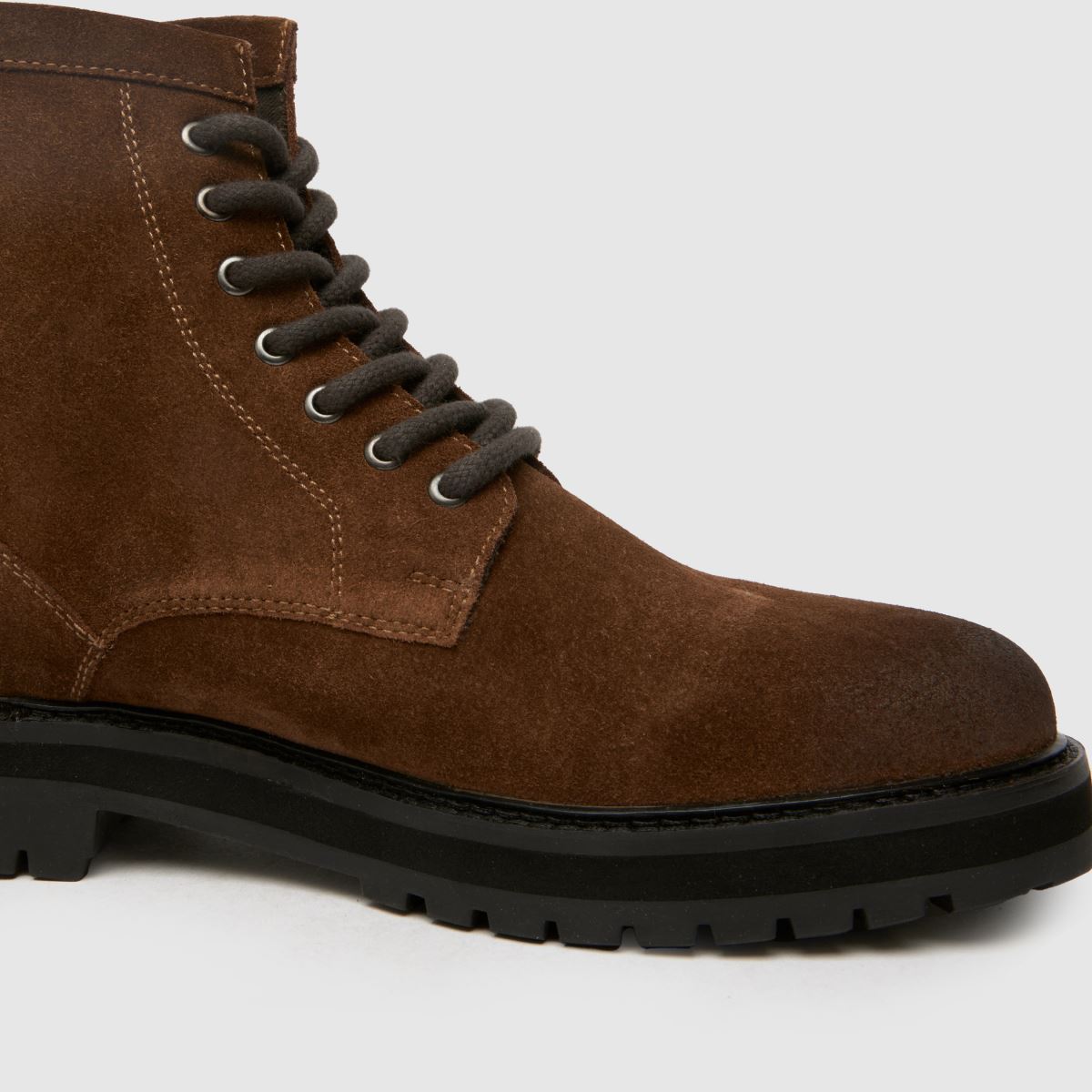 Schuh Gus vastag bőr csizma barna színben