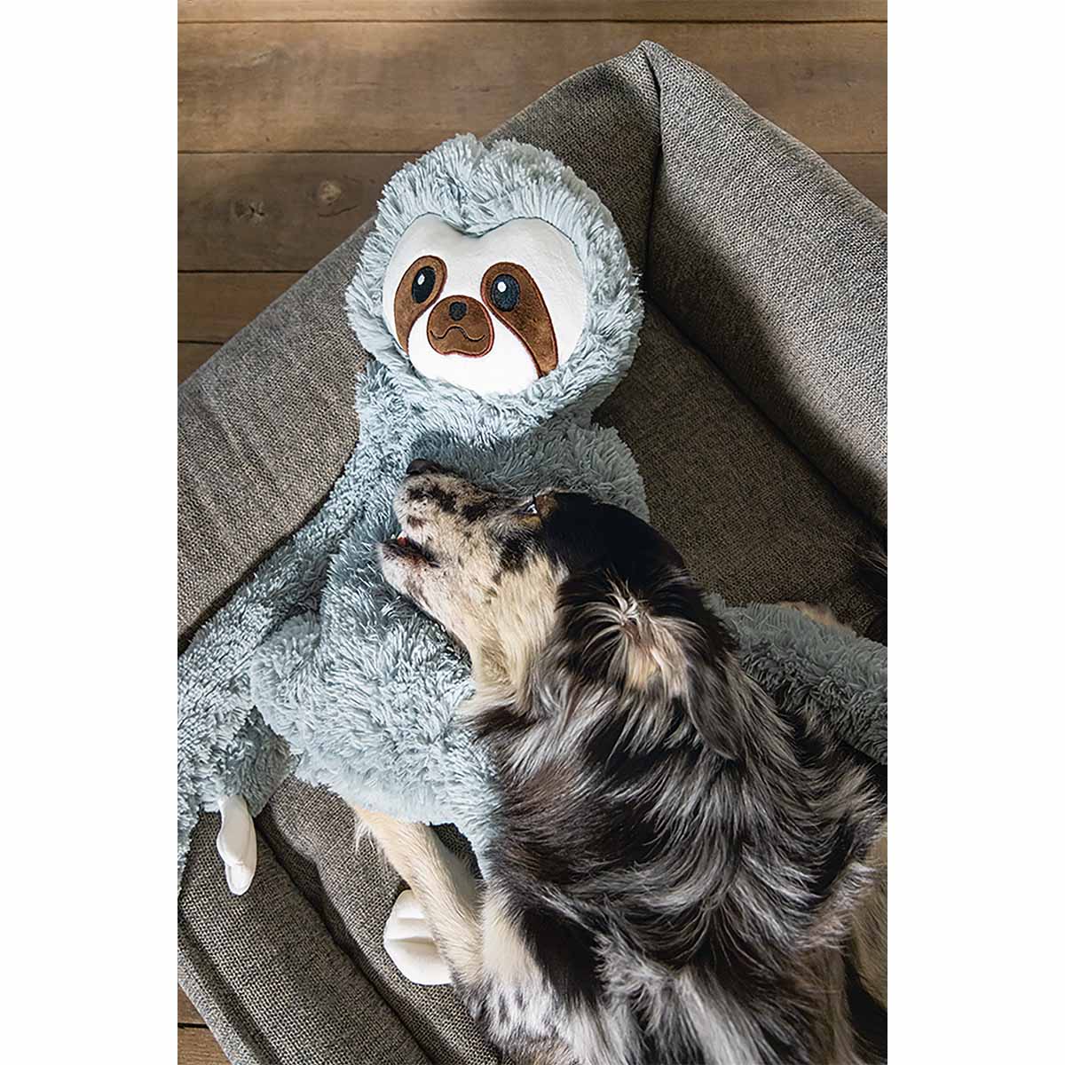 Beeztees XL Hundespielzeug plüsch Faultier Mees grau bei ZooRoyal