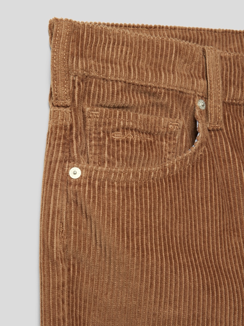 Loose Fit Hose in Cord-Optik in hellbraun