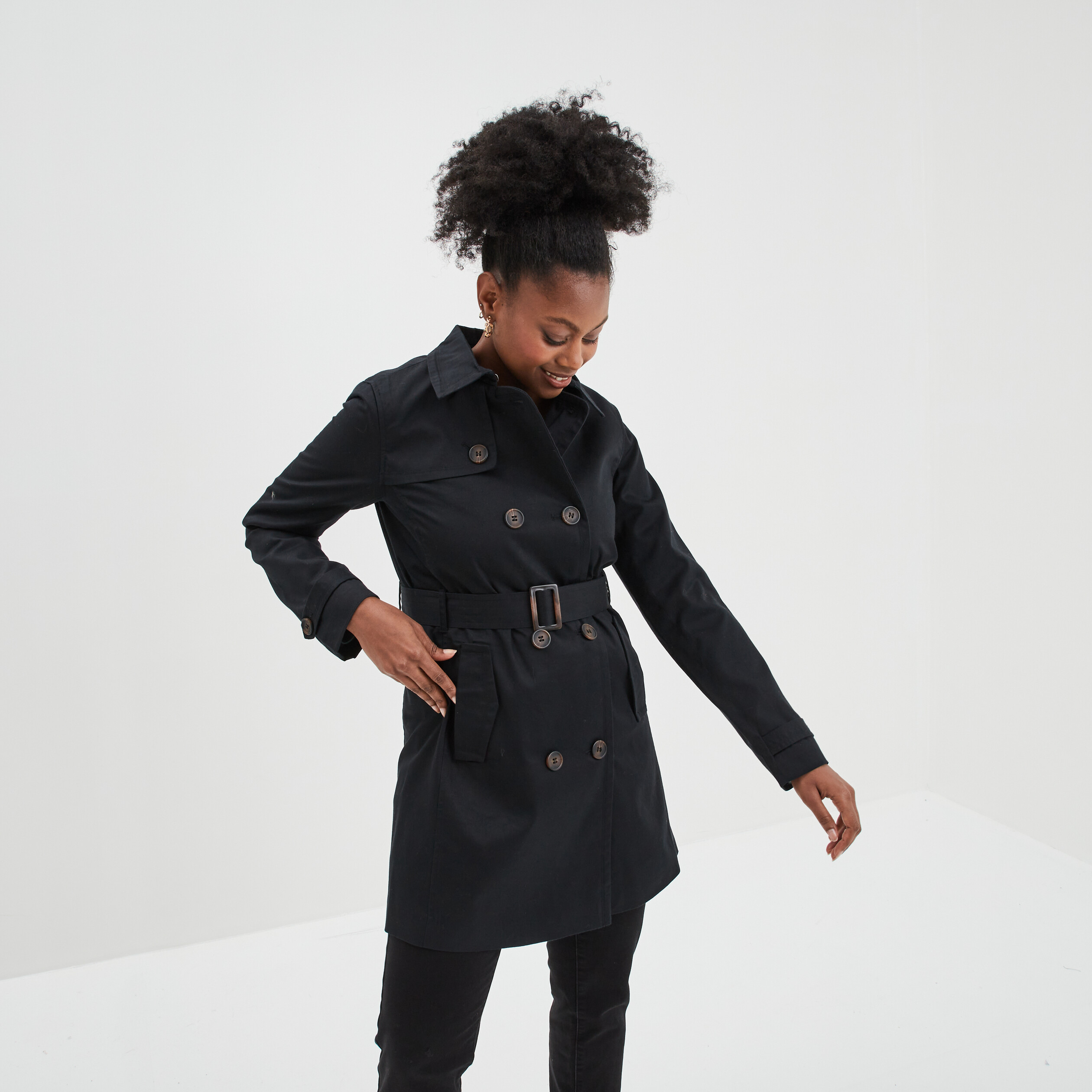 Trench mi-long ceinturé ajusté noir femme | La Halle