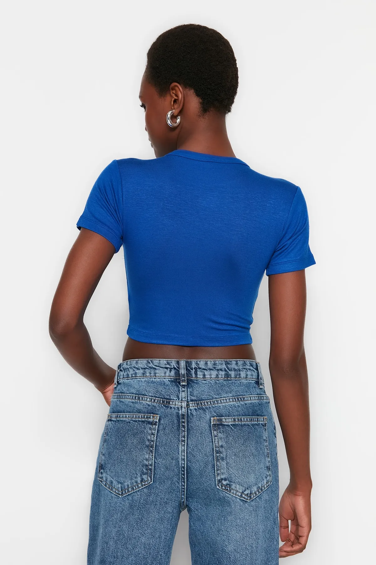 Trendyol Collection  Premium Saks-Ecru Saks Gestreifte 2er-Pack Viskose/weicher Stoff Kurze Stretch Strickbluse TWOSS23BZ00194