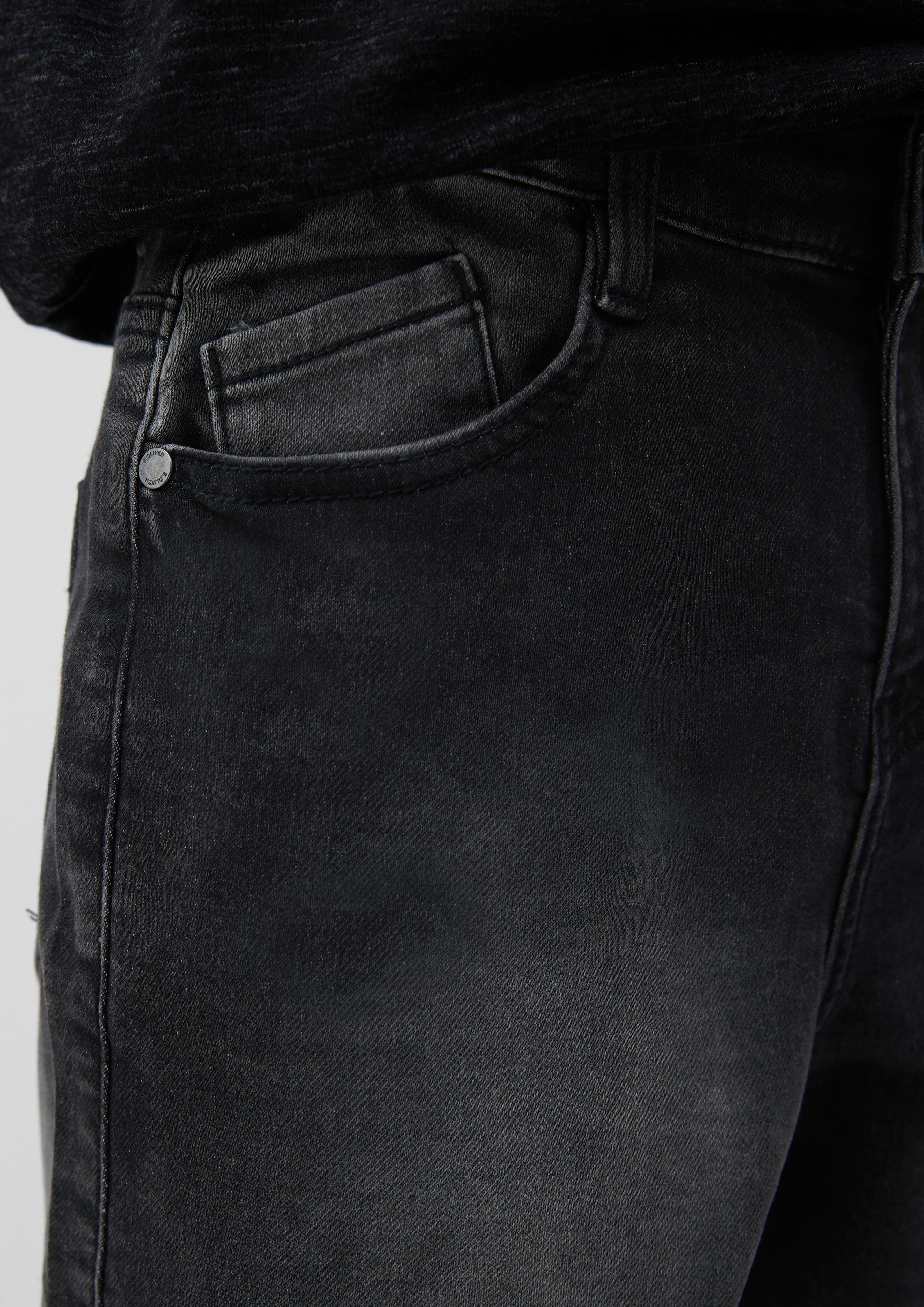 Jeans / Relaxed Fit / Mid Rise / Tapered Leg  2122184-98Z3