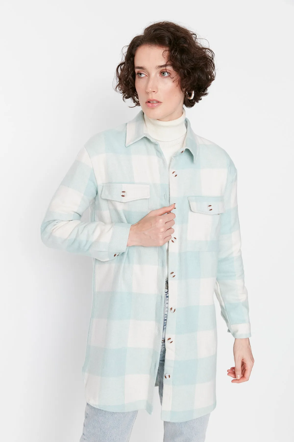 Trendyol Modest  Mintgrünes, kariertes, gemustertes, gewebtes Holzfäller-Winterhemd TCTAW23TG00004