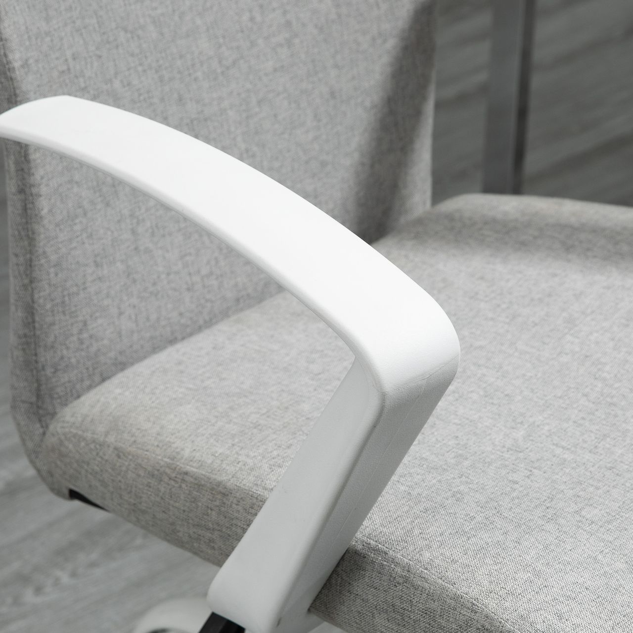 HOMCOM Bürostuhl Schreibtischstuhl Netzrückenstütze mit Wippenfunktion Kopflehne Home-Office-Stuhl höhenverstellbarer ergonomisch 360°-Drehräder Schaumstoff Nylon Grau 61 x 61 x 89-99 cm