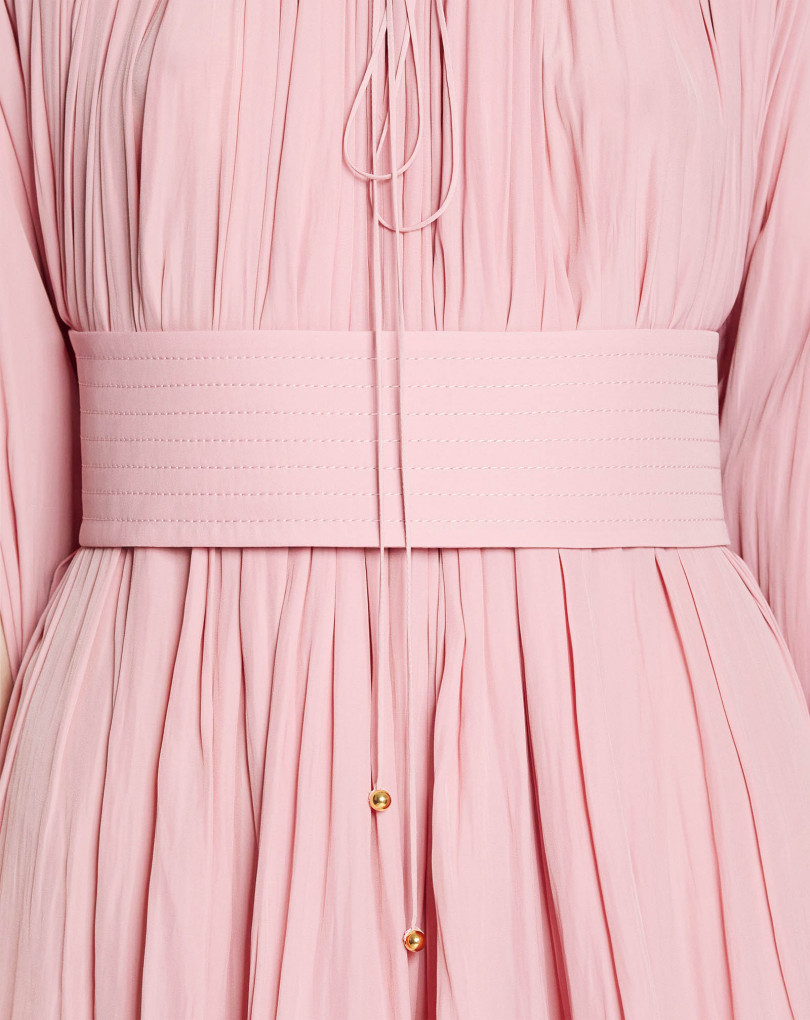 ROBE CHARMEUSE COURTE