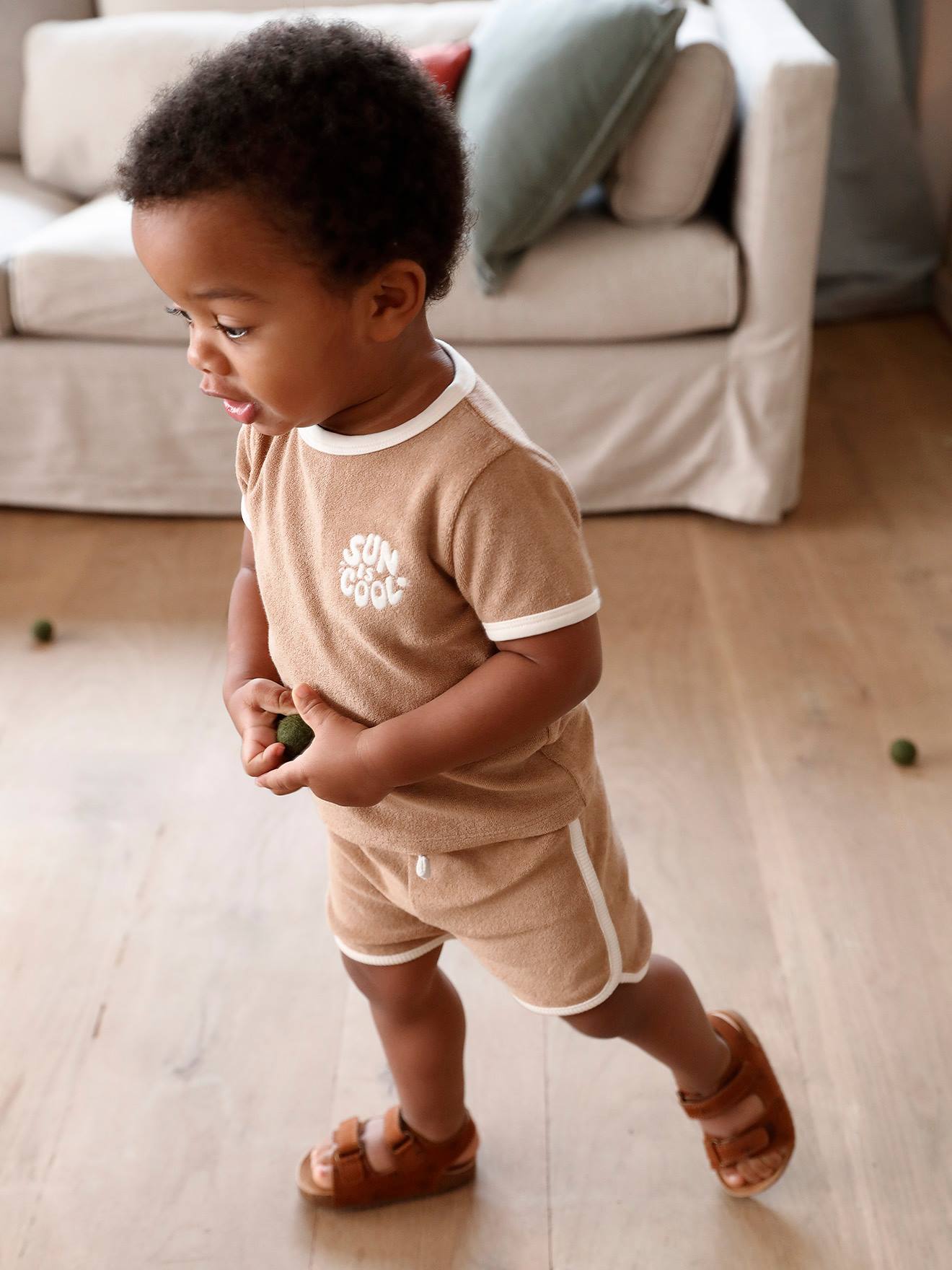 Ensemble en éponge bébé T-shirt + short taupe