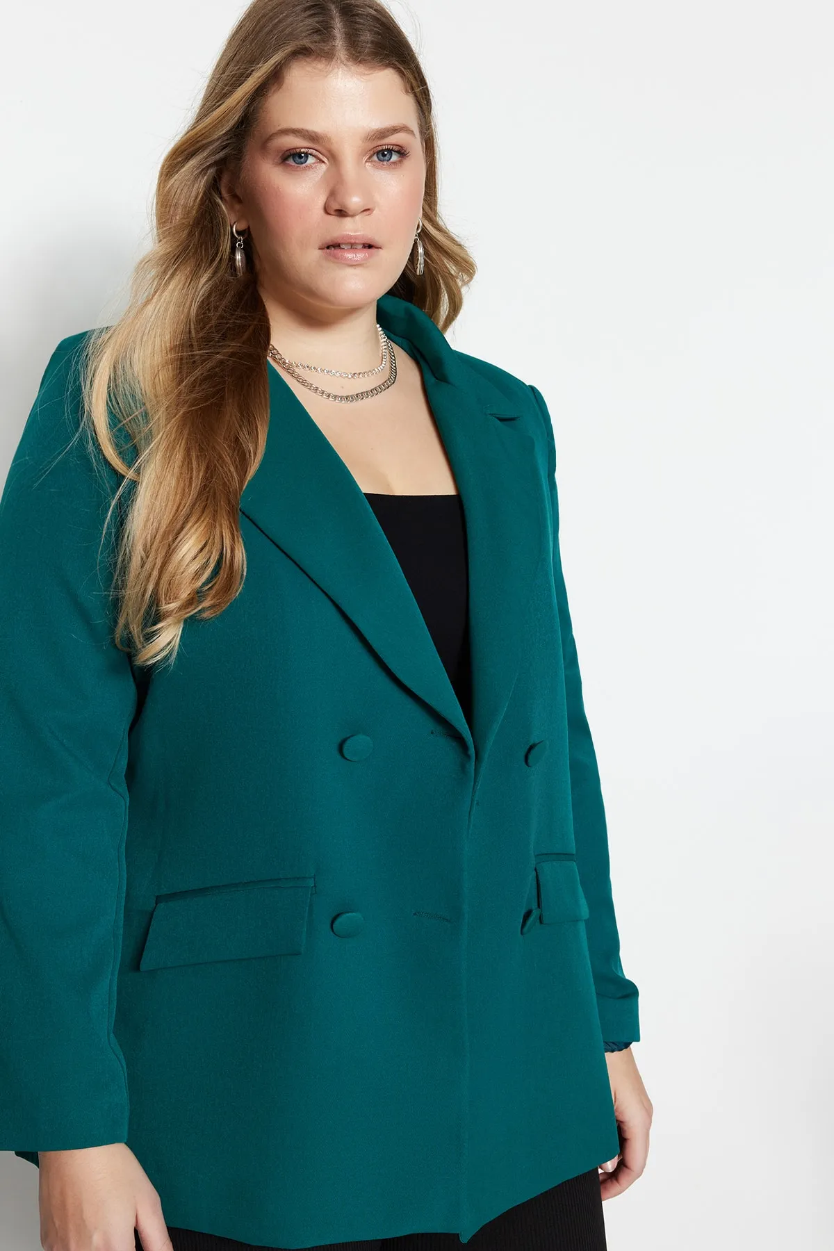 Trendyol Curve  Grüne Jacke mit Taschendetail TBBSS22CE0180