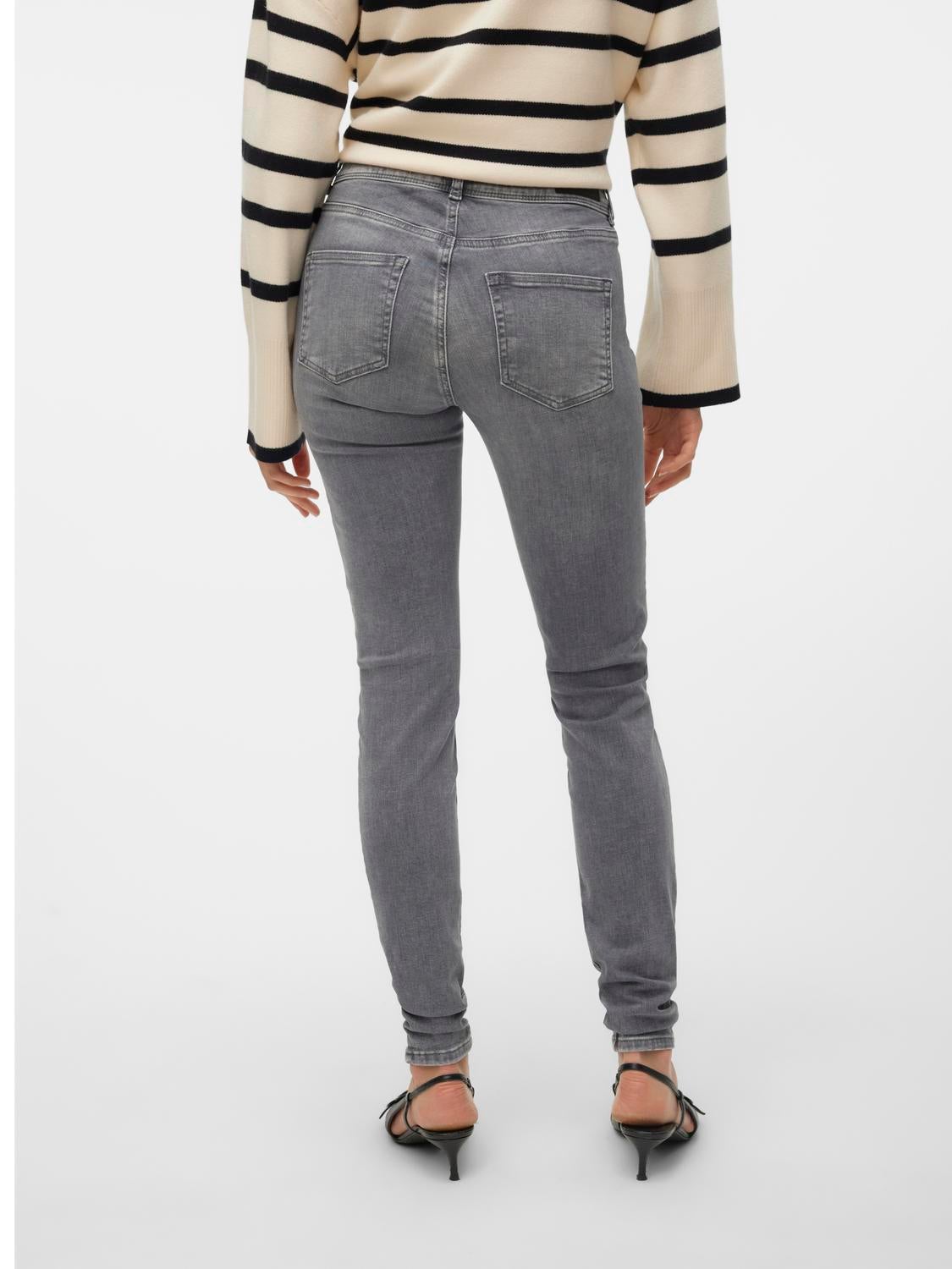 VMLUX Mid Rise Slim Fit Jeans