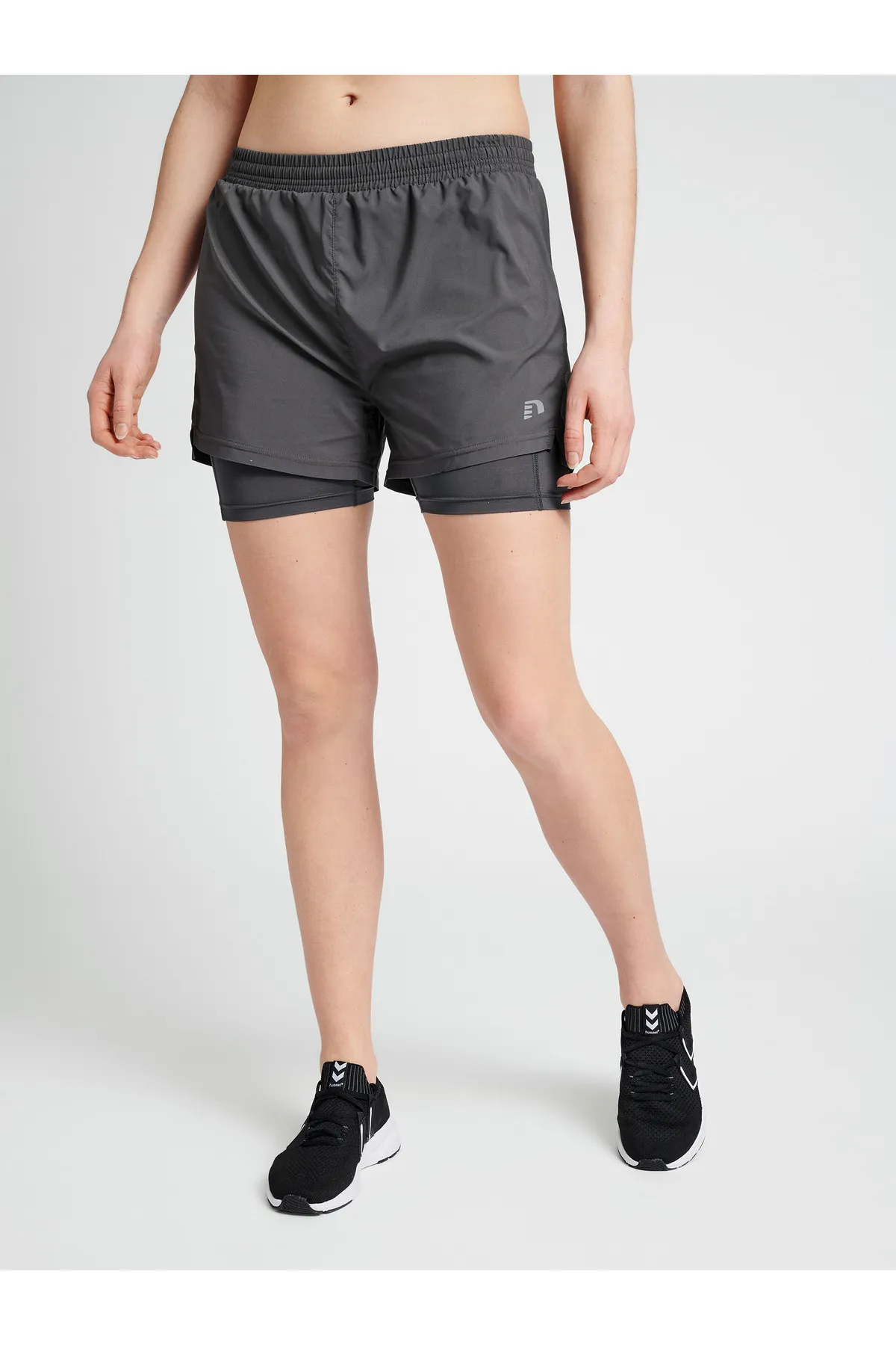 NEWLİNE  Kurze Sporthose - Grau - Mittlerer Bund