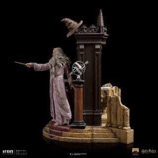 Harry Potter Art Deluxe Scale Statue: Albus Dumbledore