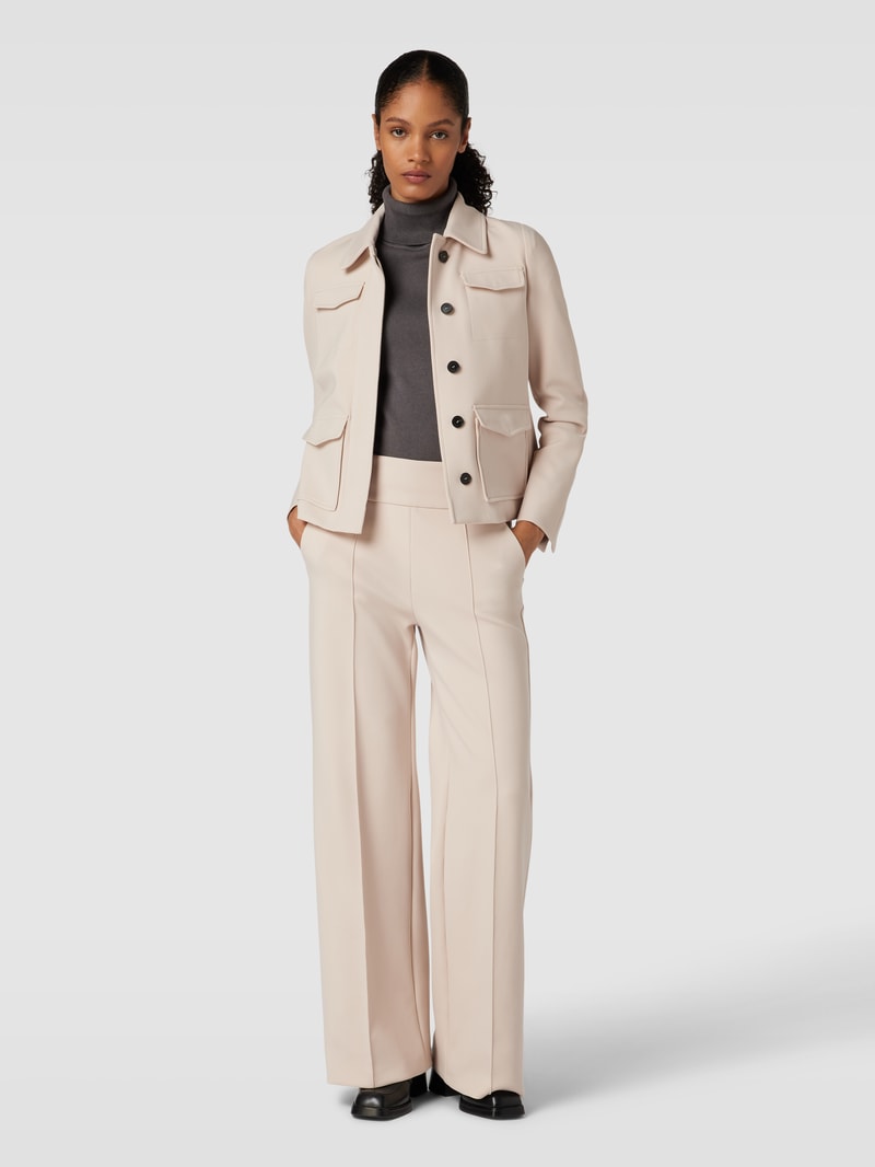 Blazer mit Pattentaschen in beige