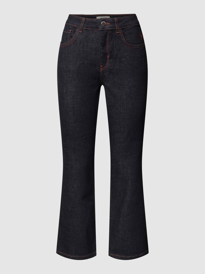 Jeans mit Label-Patch in dunkelblau
