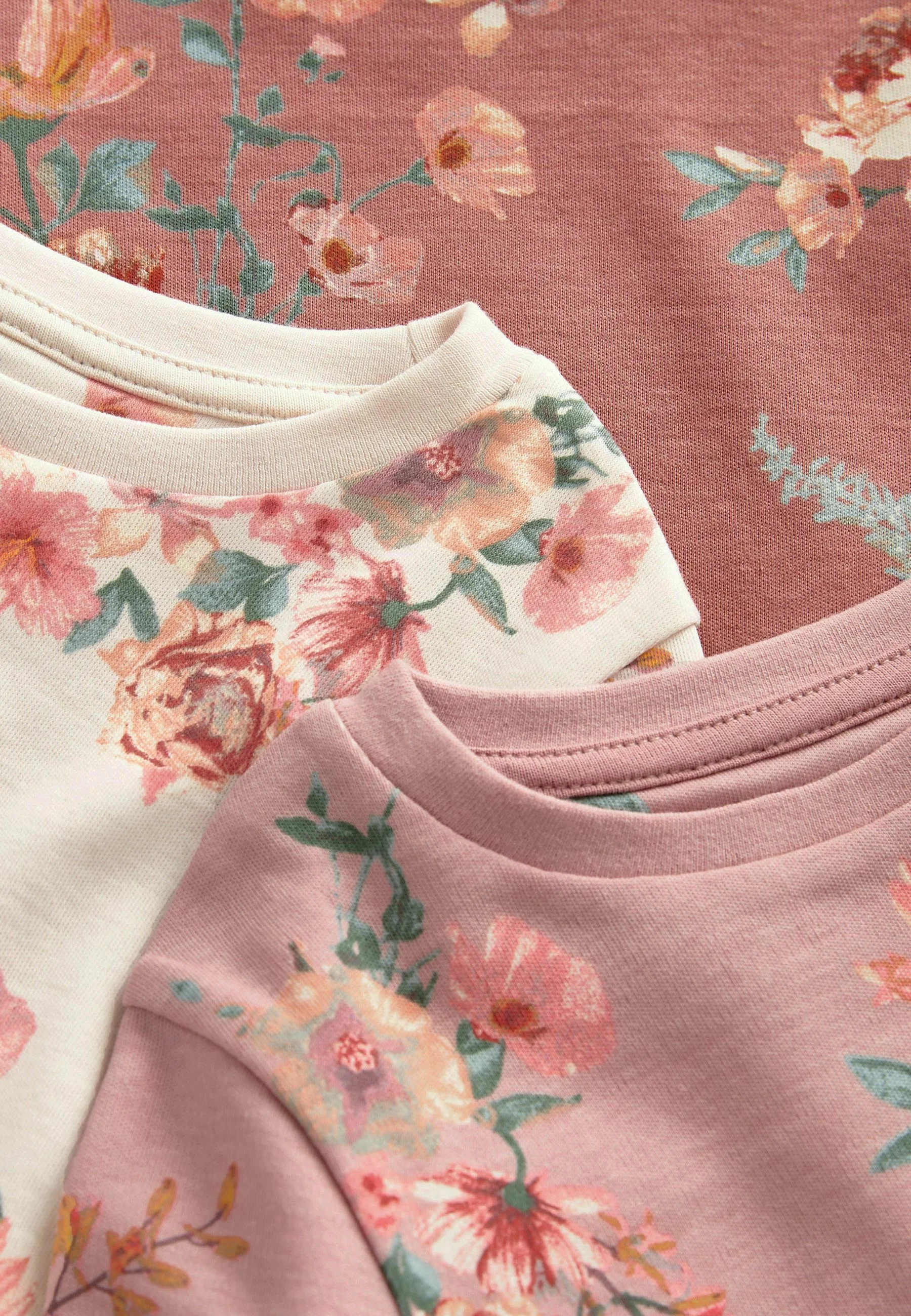 Siguiente CONJUNTO FLORAL PACK DE 3 - Pijamas