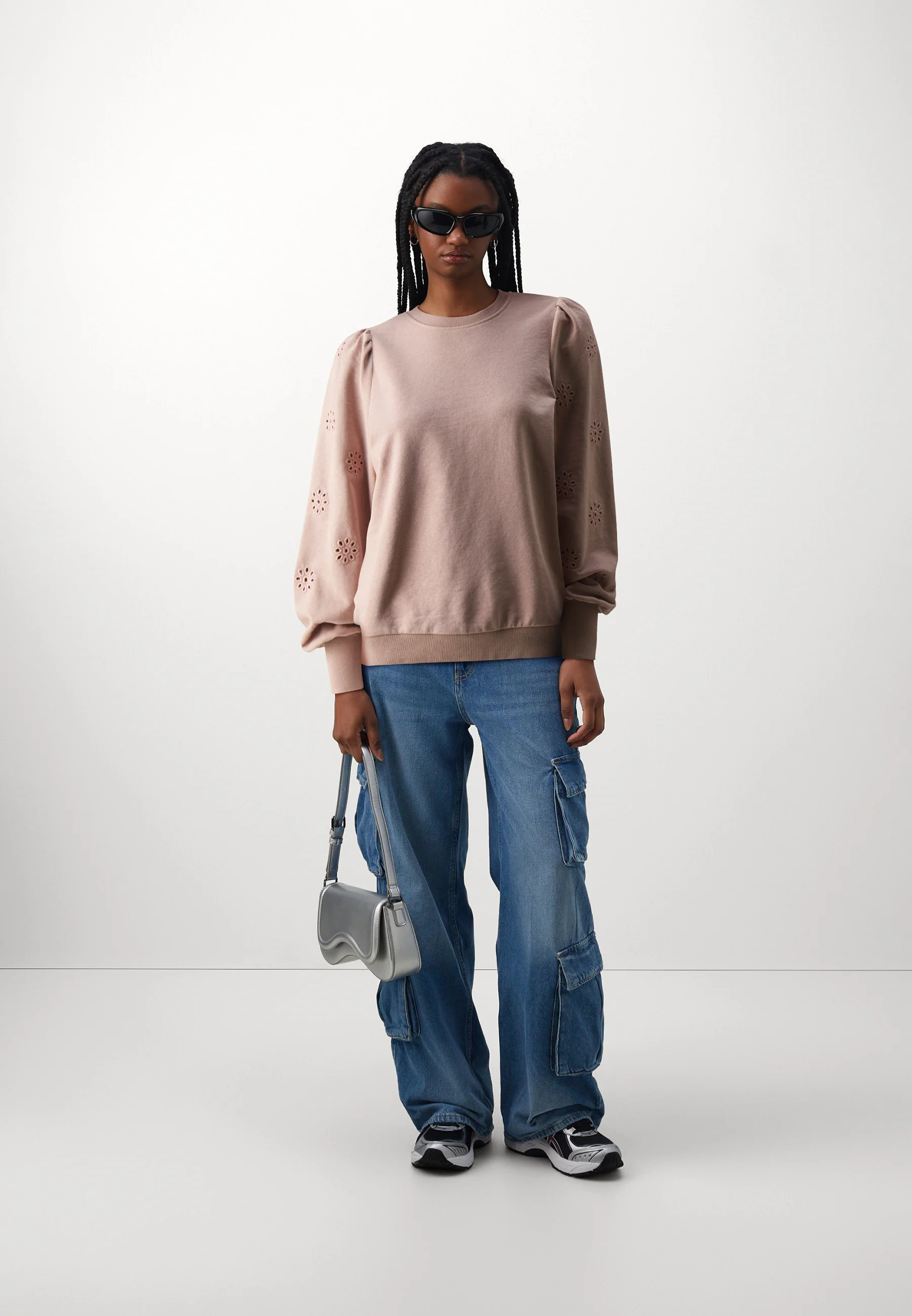 SOLO ONLFEMME BORDADO - Sudadera