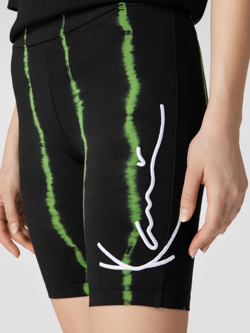Sweatshorts mit Streifenmuster in grün