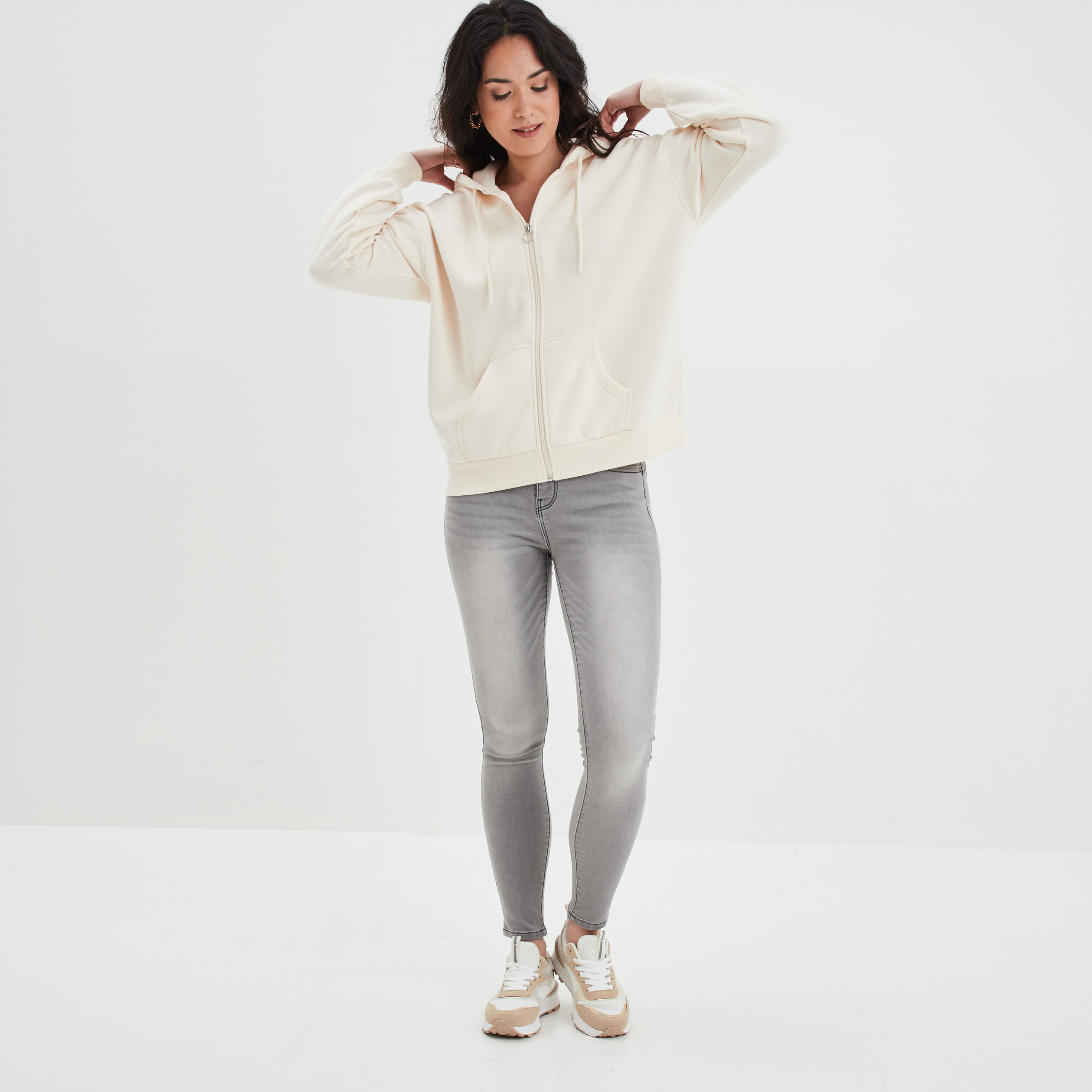 Sweat zippé à capuche beige femme | La Halle