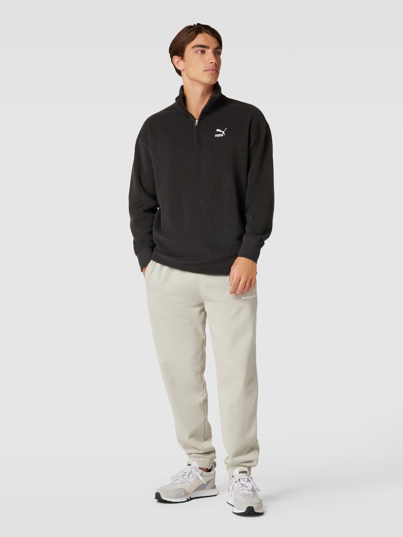 Sweatshirt mit Fleece Modell 'CLASSICS' in schwarz