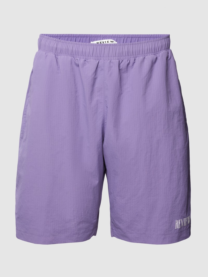 Shorts mit Label-Print in flieder