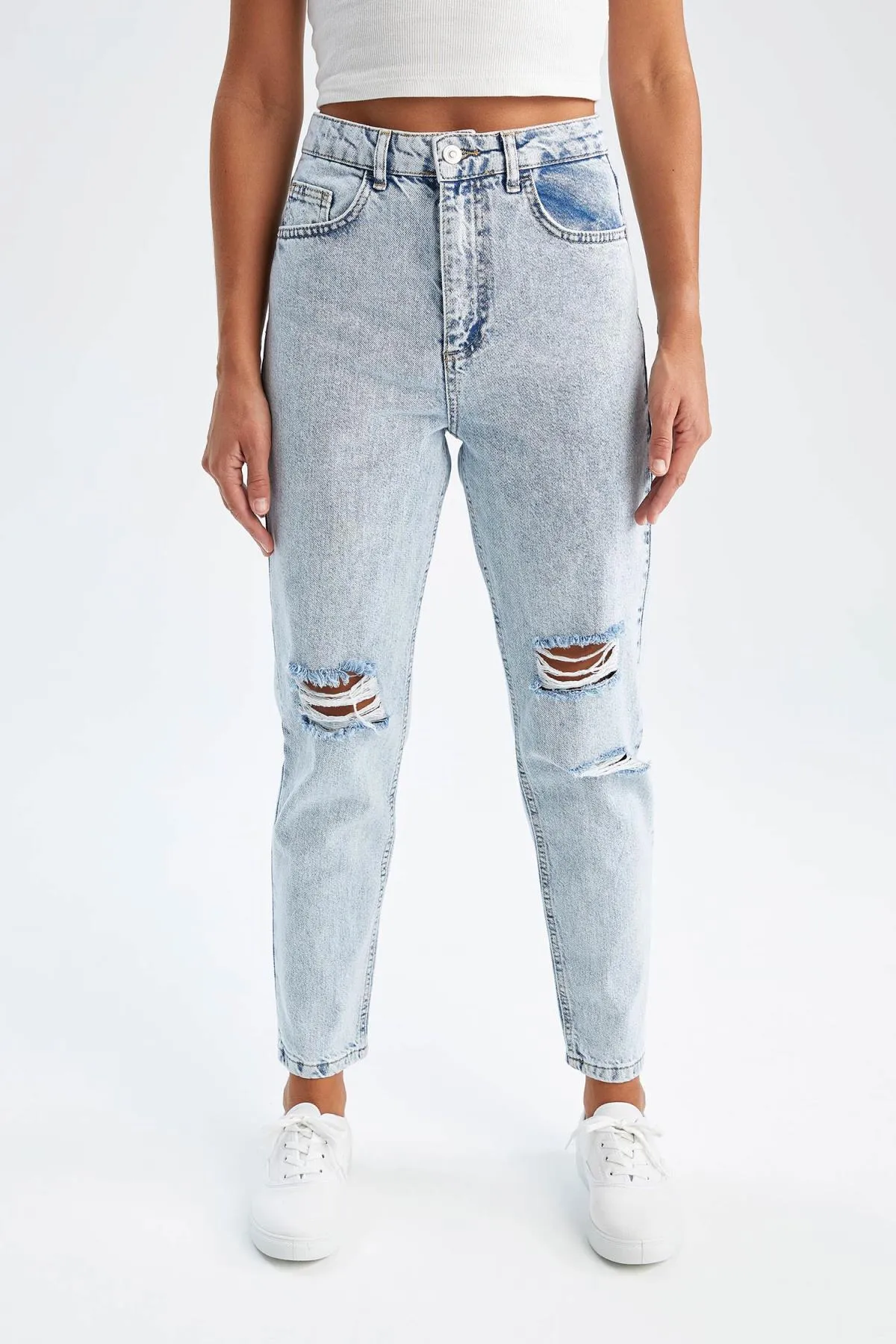 DeFacto  Mom-Fit-Jeans mit hoher Taille aus 100 % Baumwolle