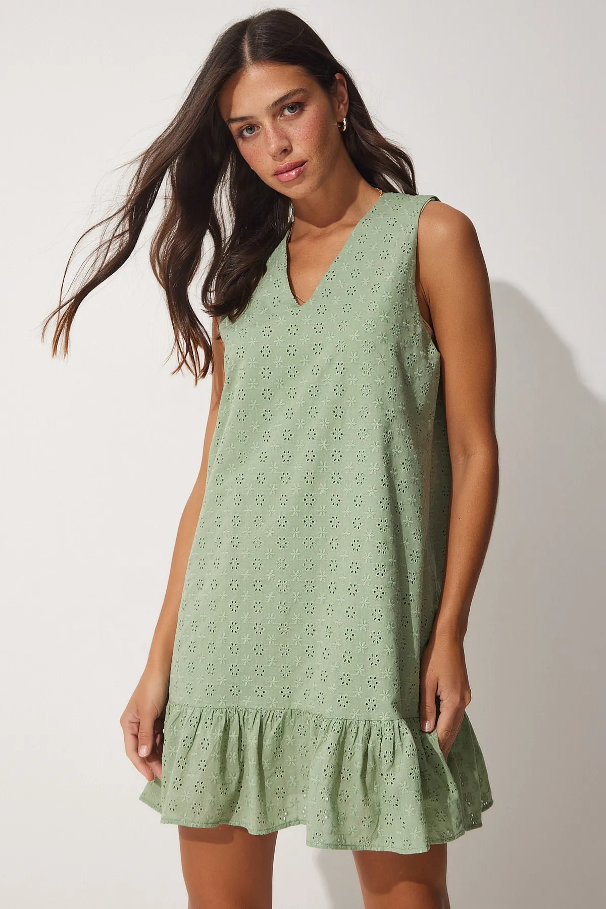 Happiness İstanbul  Grünes, gewelltes Volant-Sommerkleid für Damen DD01177