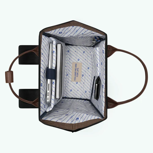 Adventurer Large Managua Backpack, Black