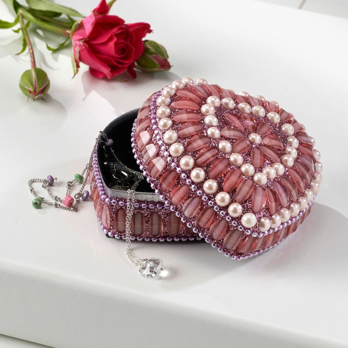 Schmuckbox mit Perlen & Pailetten, Herzform, rosa, 1 St