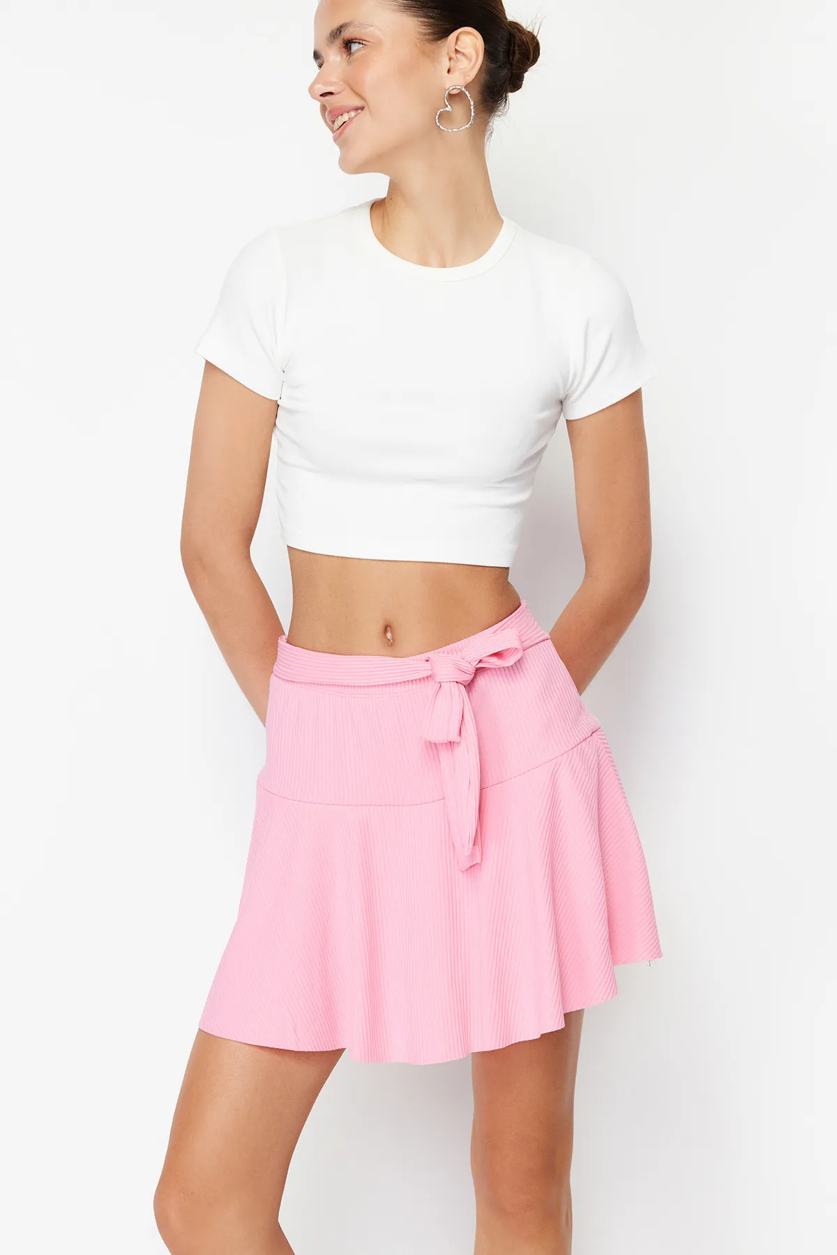 Trendyol Collection  Shorts - Rosa - Mittlerer Bund