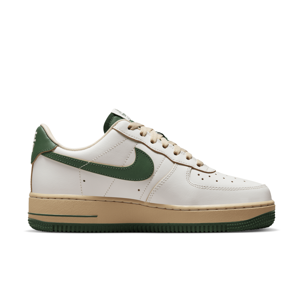 Nike Air Force 1 WMNS 07 LV8 Low DZ4764 133 / weiss