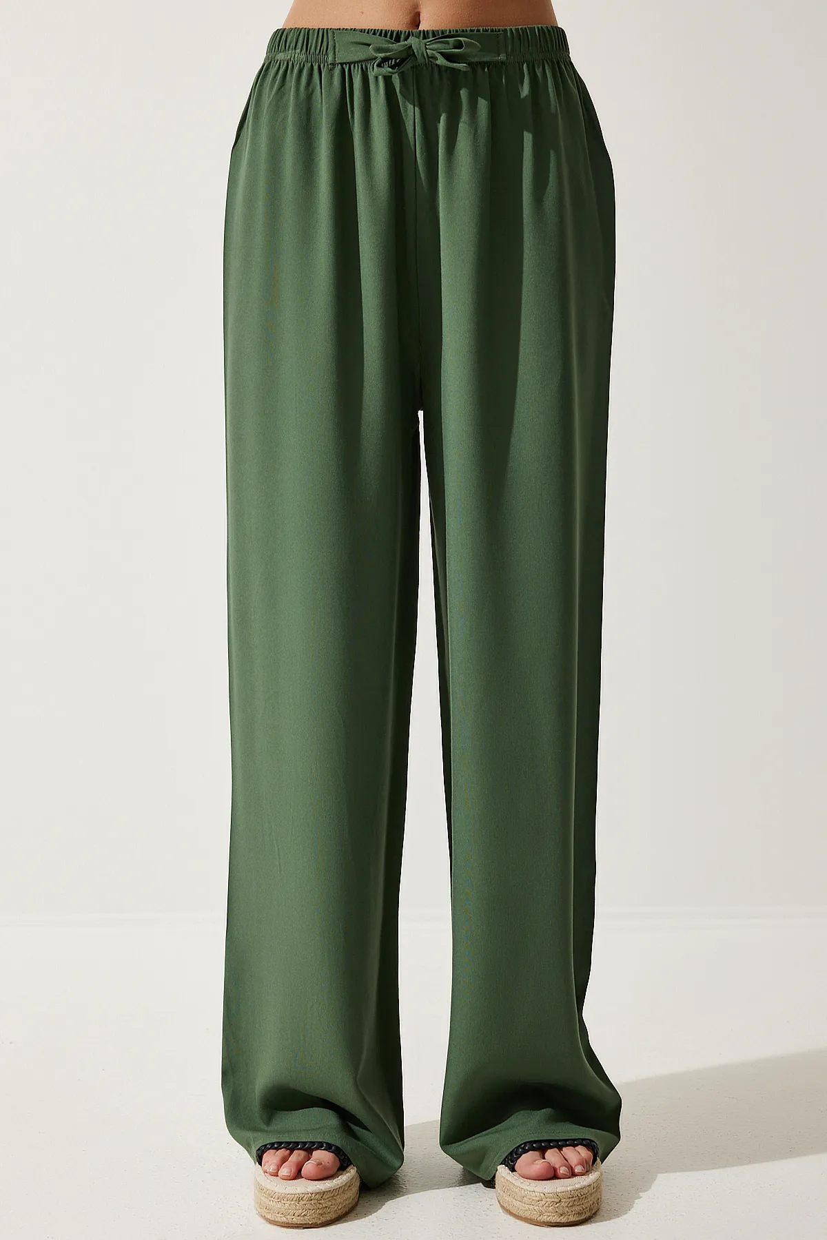 Happiness İstanbul  Khakifarbene Palazzo-Hose aus Viskose für Damen im Sommer EN00610