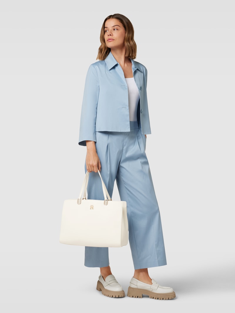 Shopper mit Label-Applikation in weiß