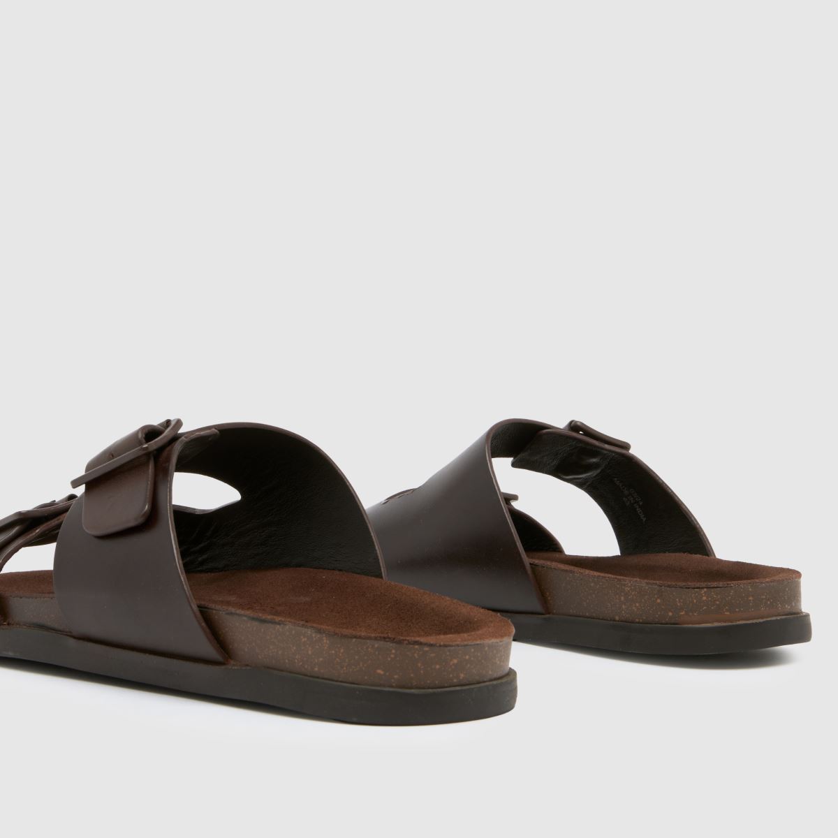Schuh Santiago csatos szandál barna színben