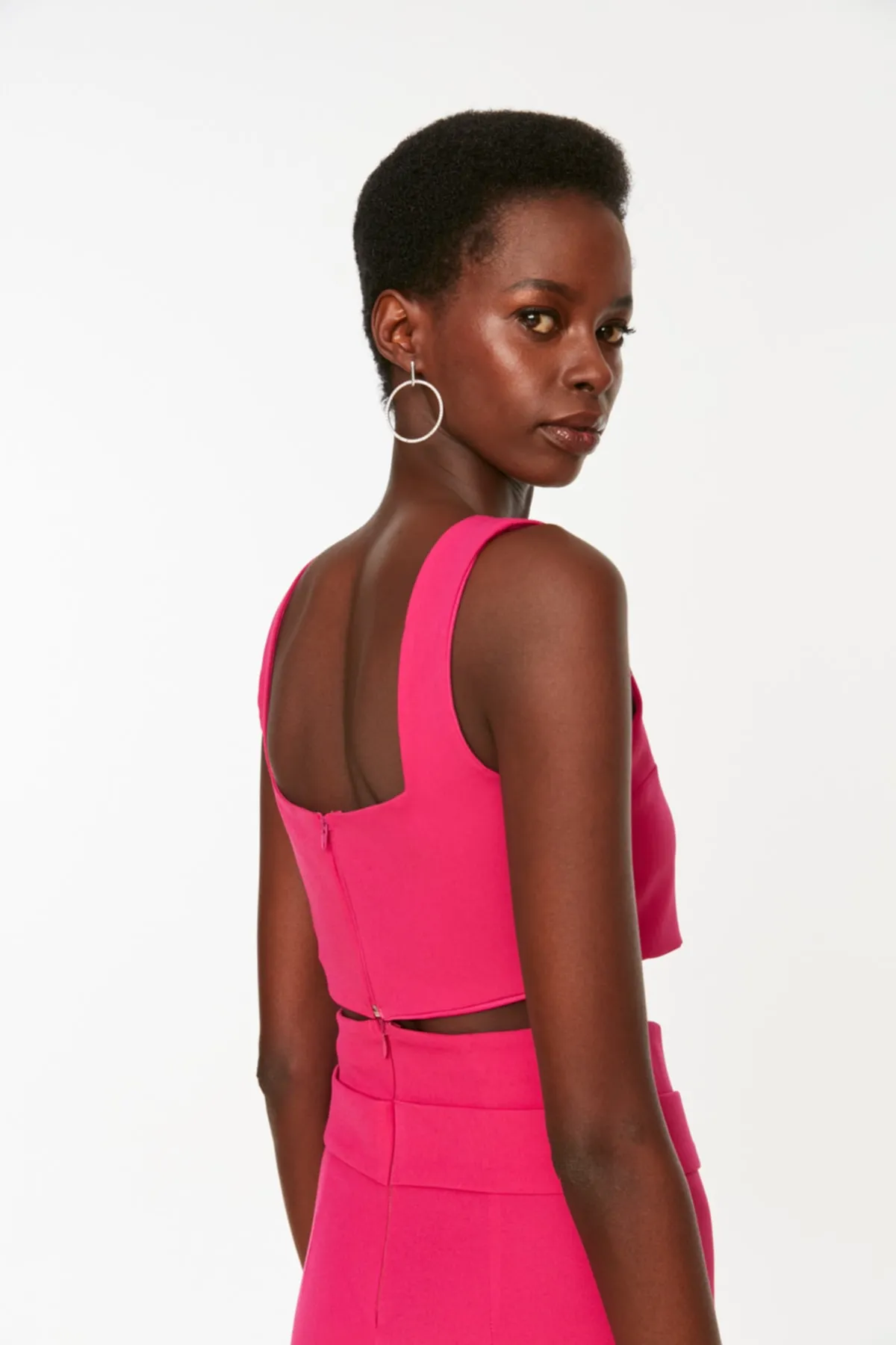 Trendyol Collection  Fuchsiafarbene Bluse mit Kragen TPRSS22BZ0444