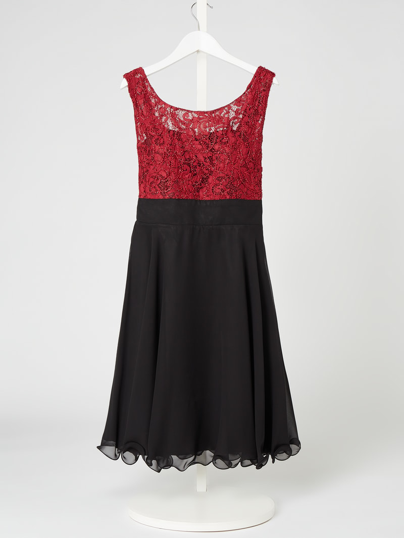 Kleid aus Spitze und Chiffon mit Glitter-Effekt in kirschrot