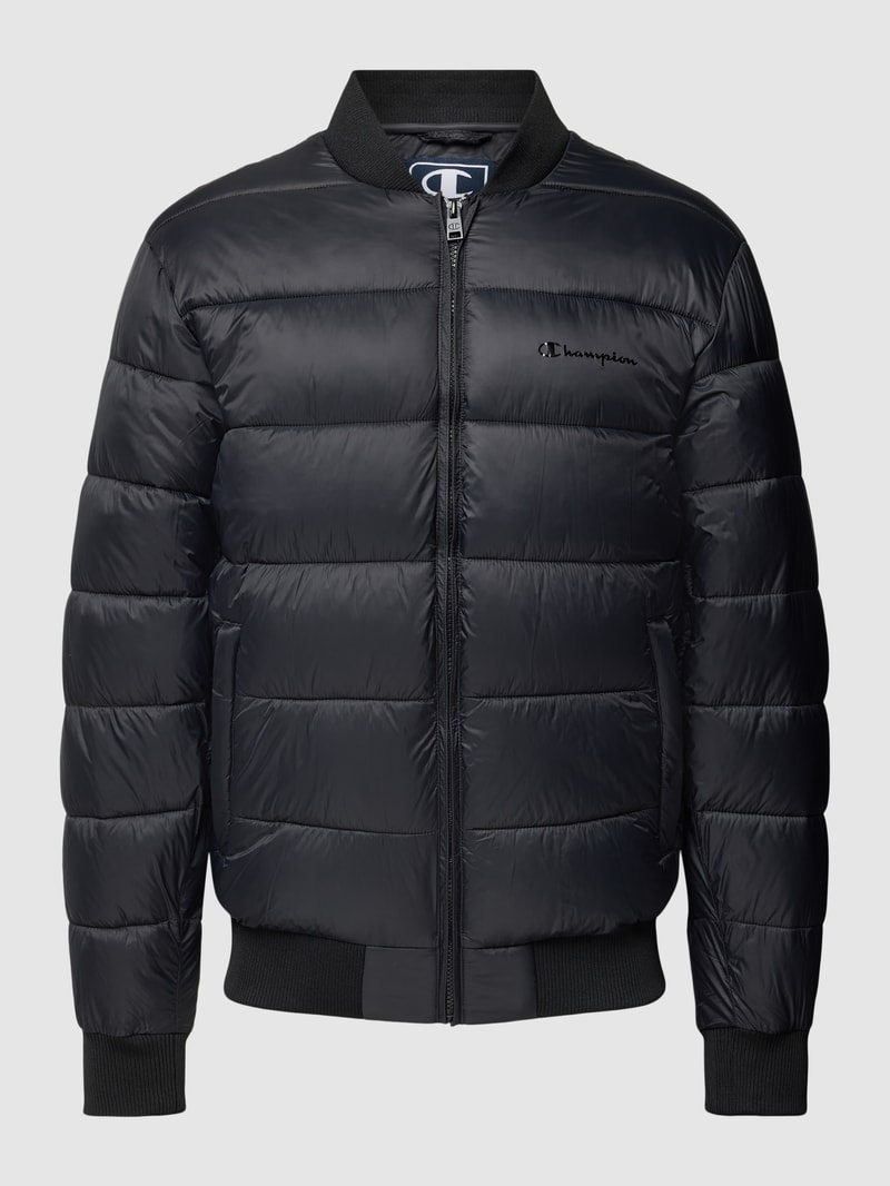 Steppjacke mit Label-Print in schwarz