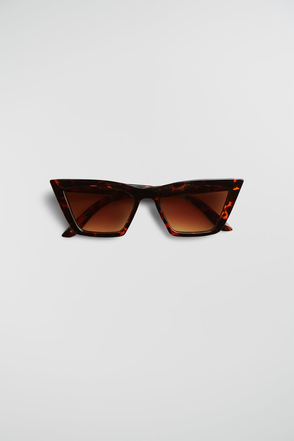 Sharp cateye sunglasses
