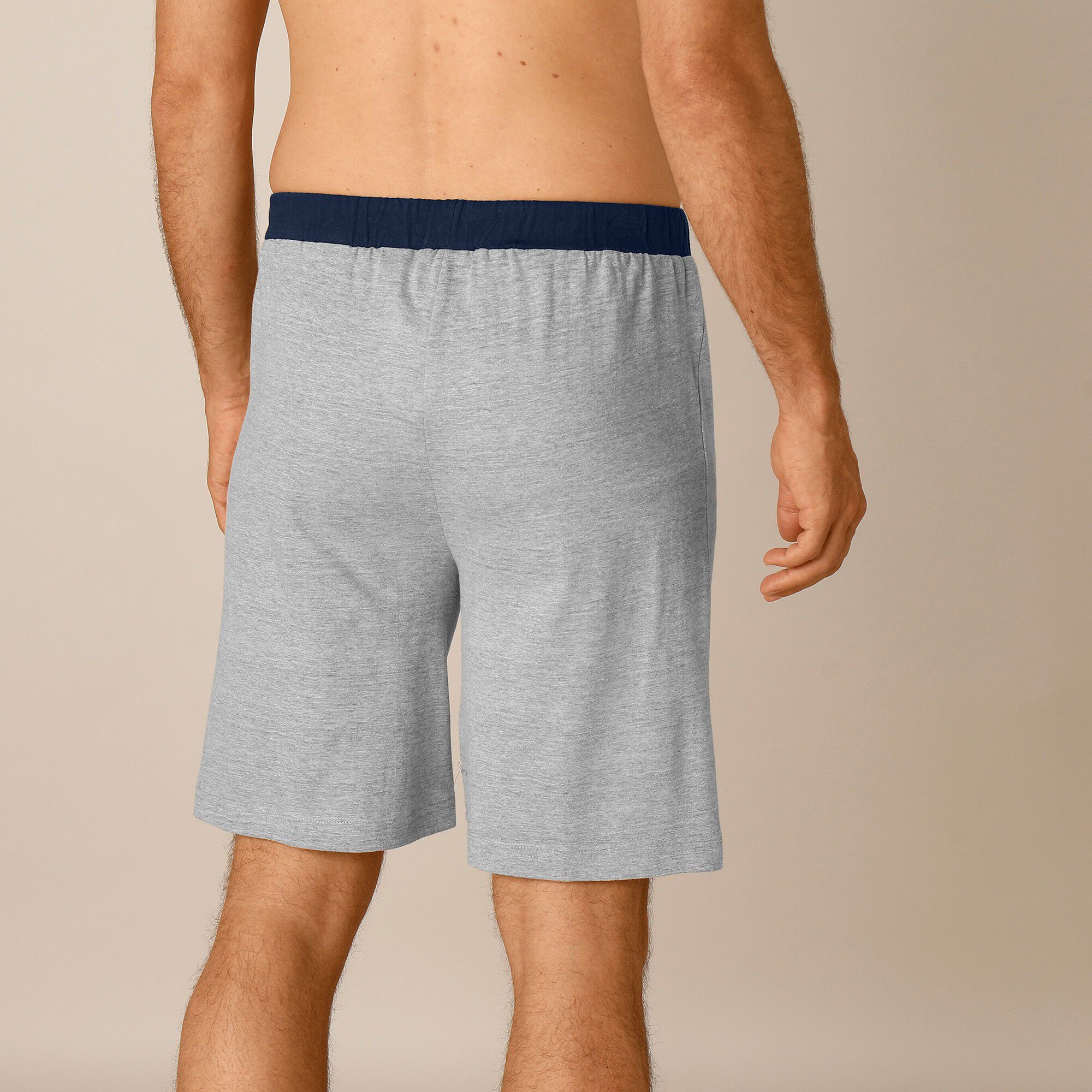 Short pyjama