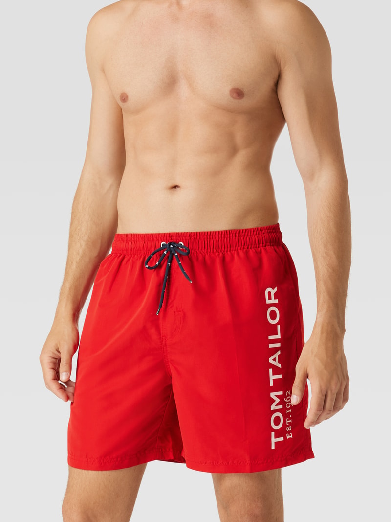 Badehose mit Label-Print in rot
