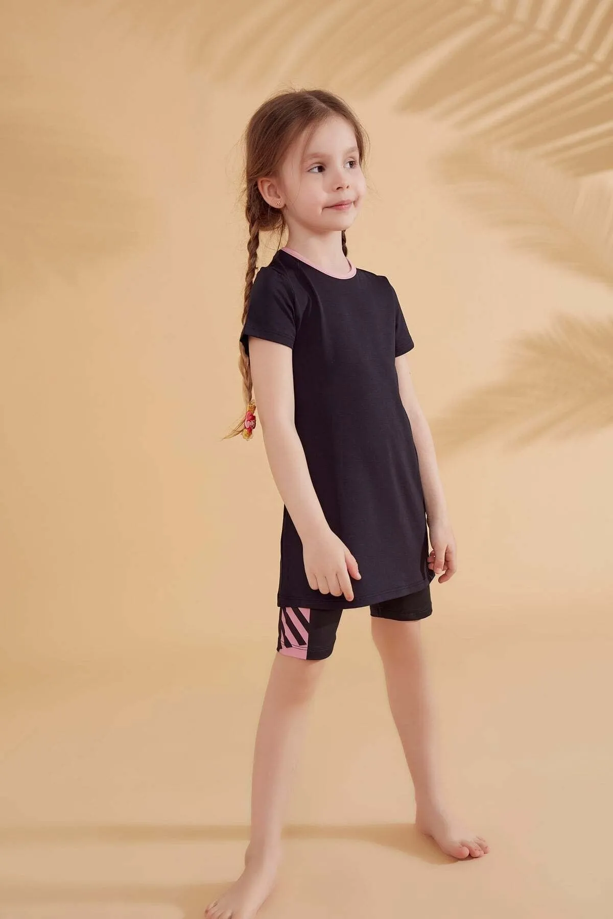 Marina  Schwarzer Kinder-Badeanzug mit Strumpfhose K2336