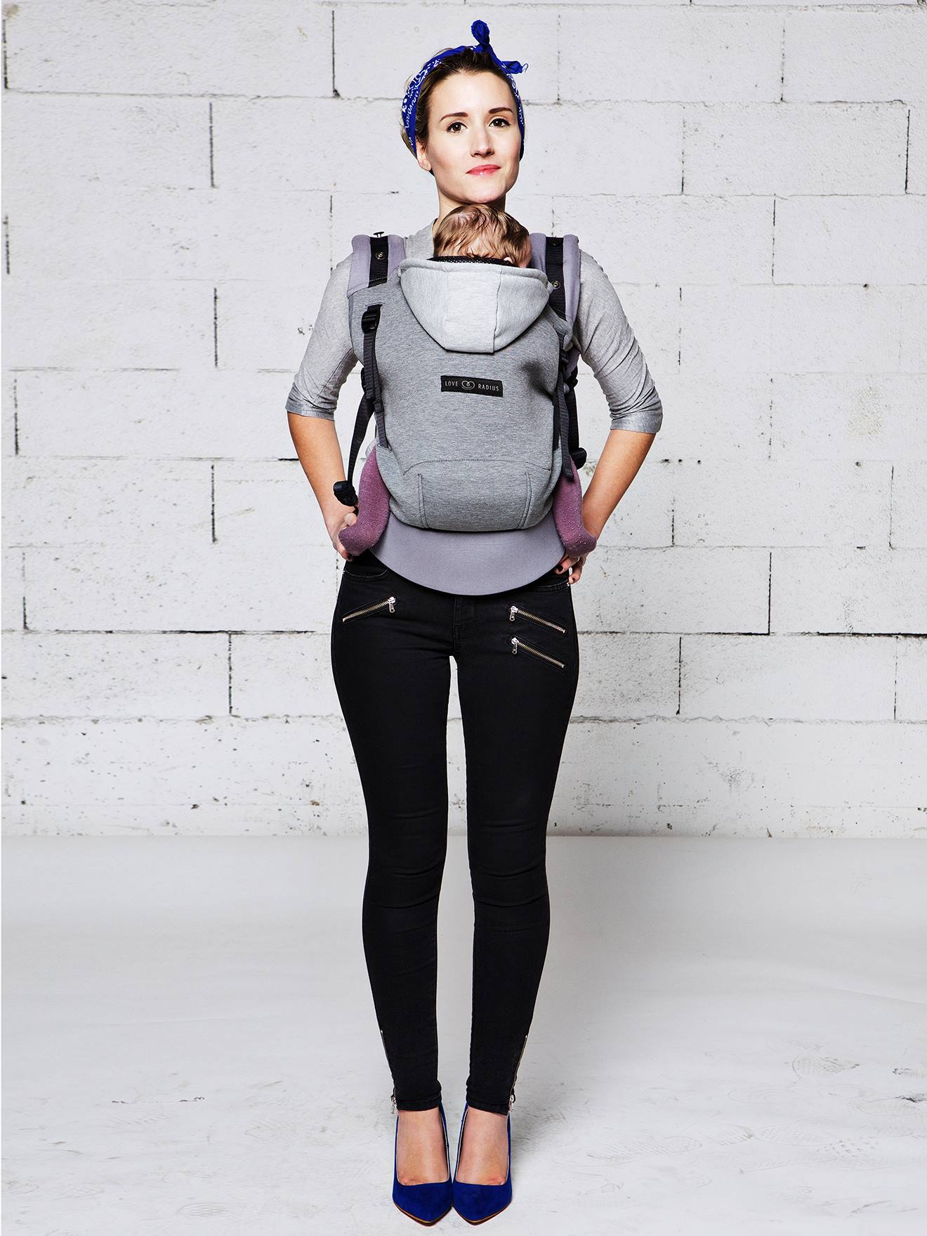 Pack HoodieCarrier + cale-tête et réhausseur LOVE RADIUS gris flanelle