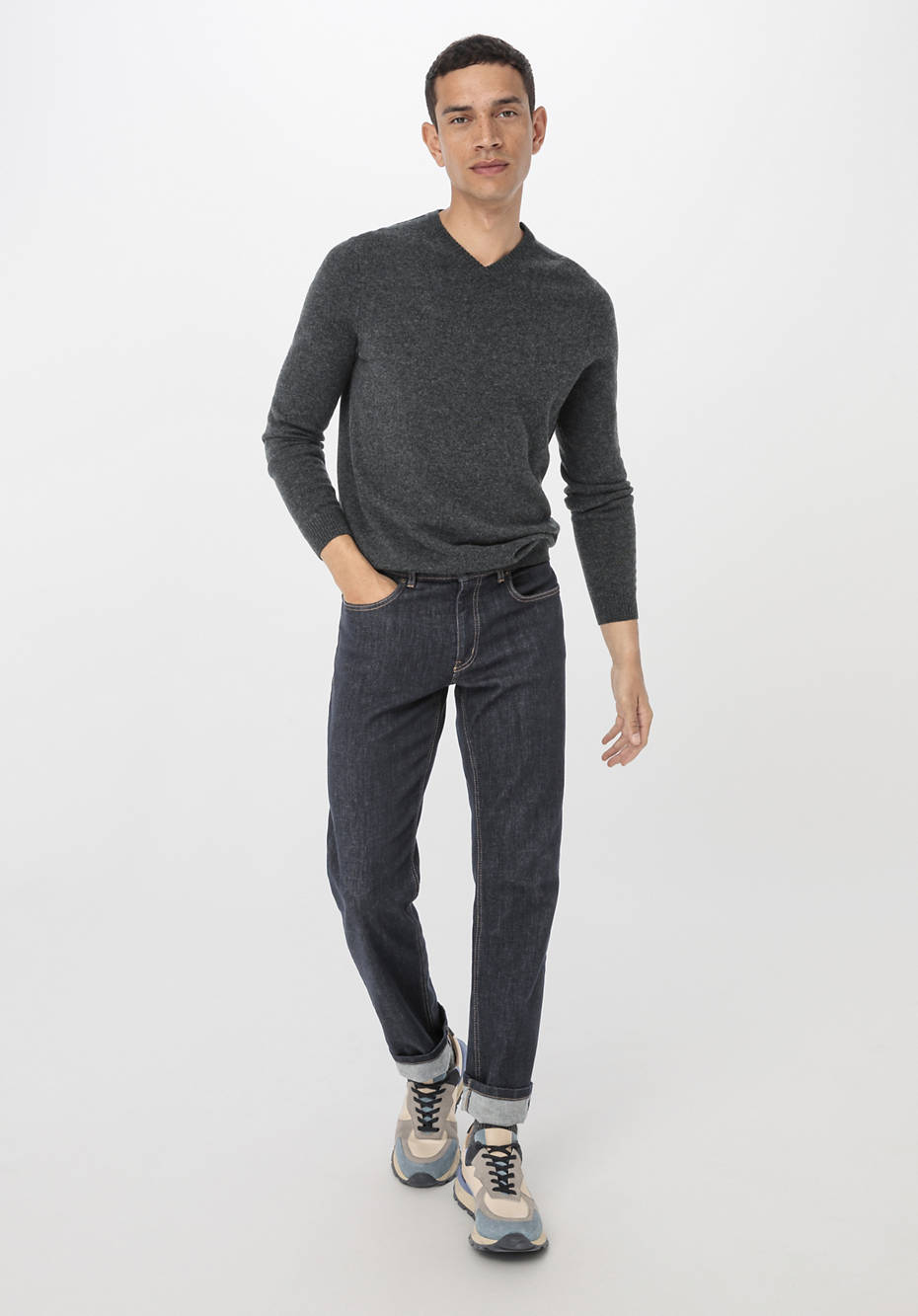 V-Pullover aus Schurwolle mit Kaschmir