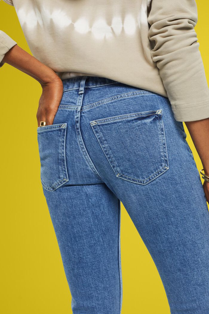 Kick Flare Jeans, High-Rise
