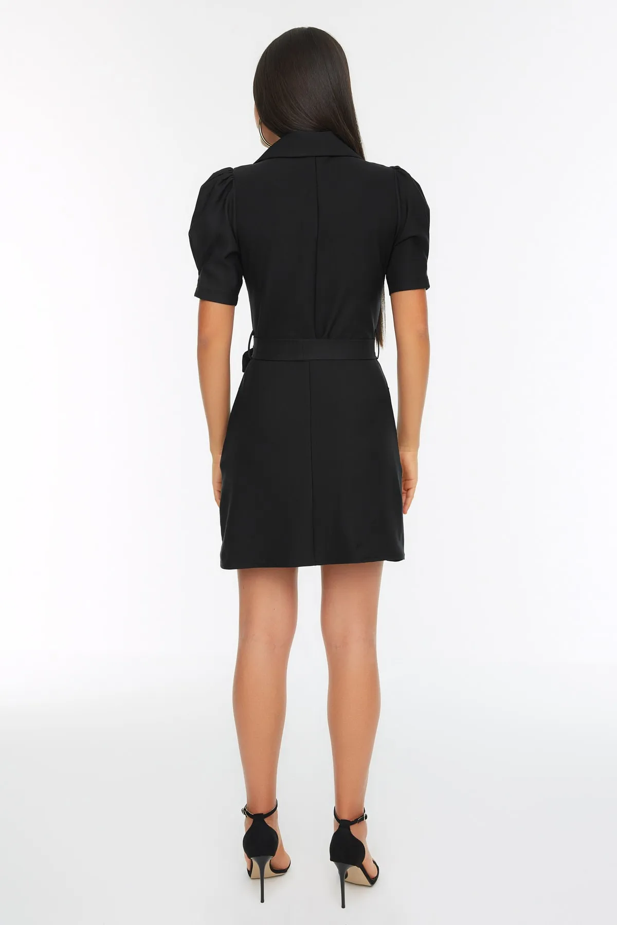 Trendyol Collection  Schwarzes, zweireihiges, gewebtes Minikleid mit Schnürdetail TWOSS20EL0236